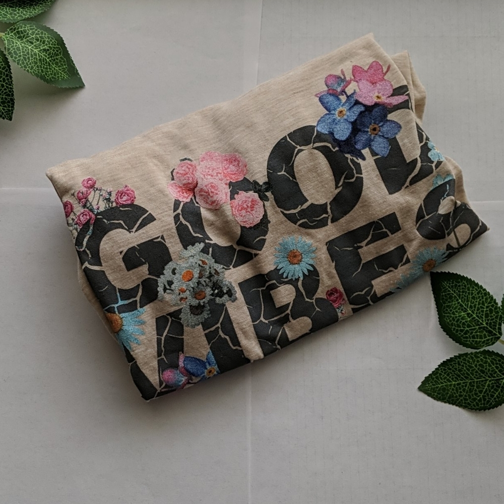 Good Vibes T-shirt O10